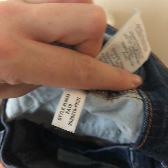 Madewell 9" Mid-Rise Skinny Jeans in Patty Wash - Picture 7 of 7